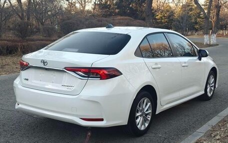 Toyota Corolla, 2023 год, 1 360 000 рублей, 4 фотография