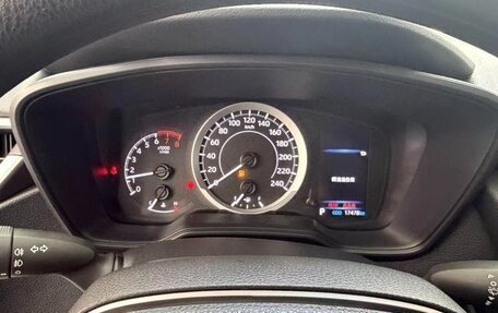 Toyota Corolla, 2023 год, 1 390 000 рублей, 10 фотография