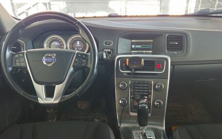 Volvo V60 I, 2011 год, 1 230 000 рублей, 8 фотография