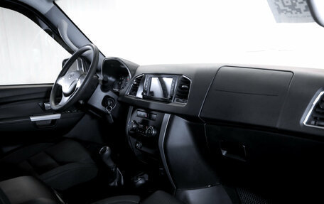 ЛуАЗ Patriot, 2023 год, 1 299 000 рублей, 17 фотография