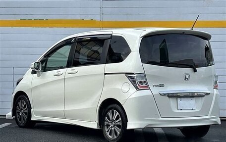 Honda Freed I, 2014 год, 835 000 рублей, 7 фотография