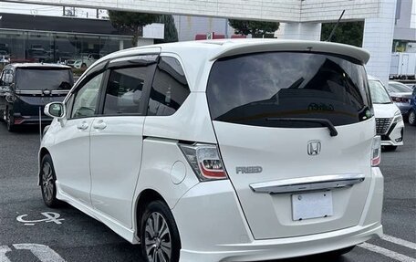 Honda Freed I, 2014 год, 835 000 рублей, 6 фотография