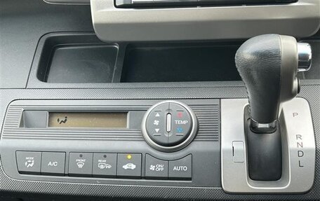 Honda Freed I, 2014 год, 835 000 рублей, 25 фотография