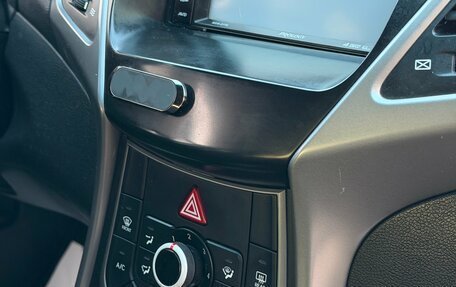 Hyundai Elantra V, 2015 год, 1 079 000 рублей, 15 фотография