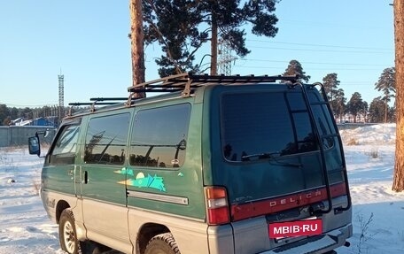 Mitsubishi Delica III, 1995 год, 800 000 рублей, 3 фотография