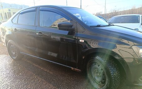 Volkswagen Polo VI (EU Market), 2011 год, 665 000 рублей, 2 фотография