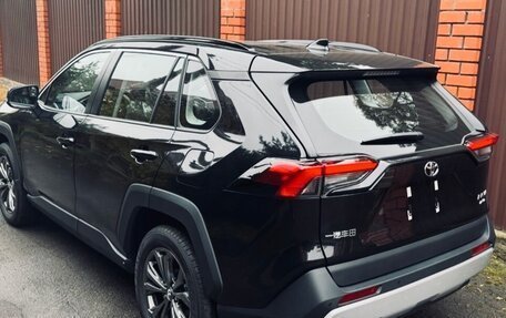 Toyota RAV4, 2025 год, 4 395 000 рублей, 2 фотография