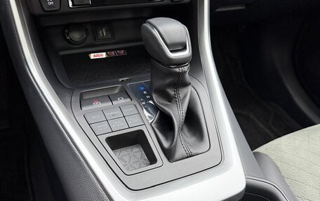 Toyota RAV4, 2025 год, 4 395 000 рублей, 12 фотография