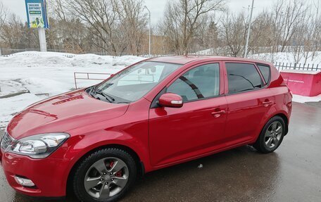 KIA cee'd I рестайлинг, 2010 год, 900 000 рублей, 2 фотография