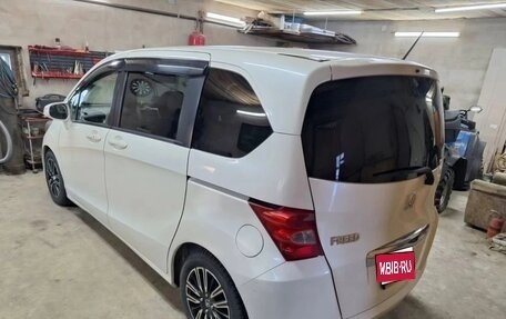 Honda Freed I, 2010 год, 1 070 000 рублей, 1 фотография