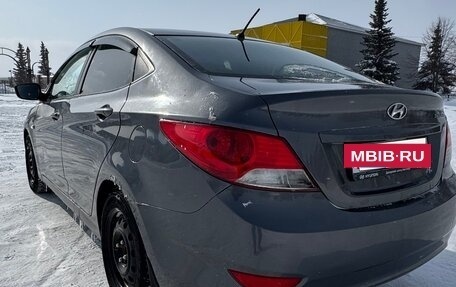 Hyundai Solaris II рестайлинг, 2011 год, 530 000 рублей, 3 фотография