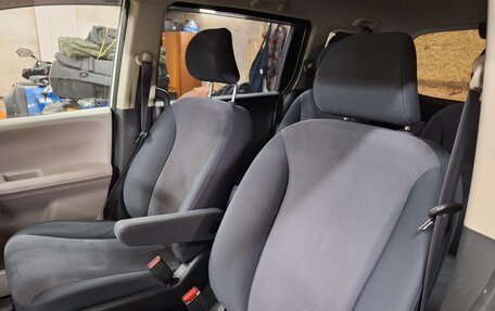 Honda Freed I, 2010 год, 1 070 000 рублей, 14 фотография