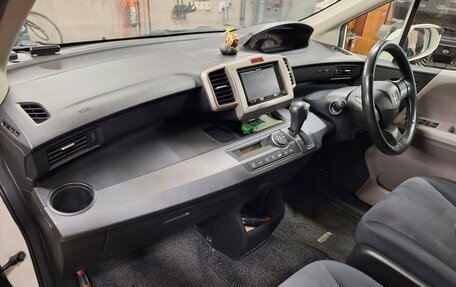 Honda Freed I, 2010 год, 1 070 000 рублей, 17 фотография