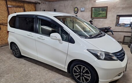 Honda Freed I, 2010 год, 1 070 000 рублей, 22 фотография