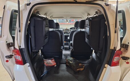 Honda Freed I, 2010 год, 1 070 000 рублей, 35 фотография