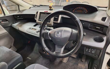 Honda Freed I, 2010 год, 1 070 000 рублей, 28 фотография