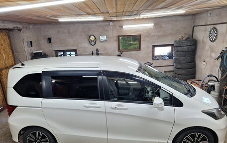 Honda Freed I, 2010 год, 1 070 000 рублей, 23 фотография