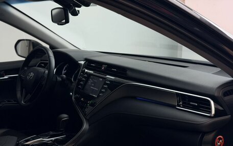 Toyota Camry, 2018 год, 2 500 000 рублей, 12 фотография