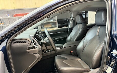 Toyota Camry, 2018 год, 2 500 000 рублей, 9 фотография