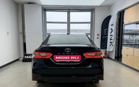 Toyota Camry, 2018 год, 2 500 000 рублей, 7 фотография