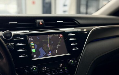 Toyota Camry, 2018 год, 2 500 000 рублей, 16 фотография