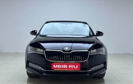 Skoda Superb, 2024 год, 2 250 000 рублей, 5 фотография