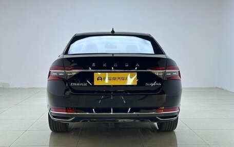 Skoda Superb, 2024 год, 2 250 000 рублей, 6 фотография