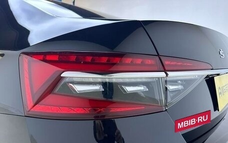 Skoda Superb, 2024 год, 2 250 000 рублей, 10 фотография