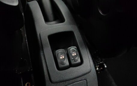 Renault Sandero I, 2013 год, 799 000 рублей, 18 фотография