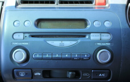 Honda Fit III, 2002 год, 290 000 рублей, 8 фотография