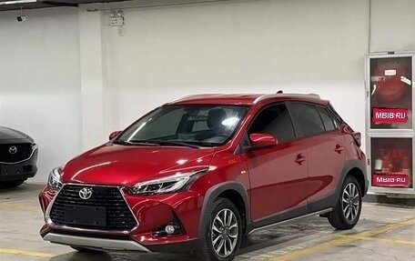 Toyota Yaris XP150 рестайлинг, 2023 год, 1 350 153 рублей, 1 фотография