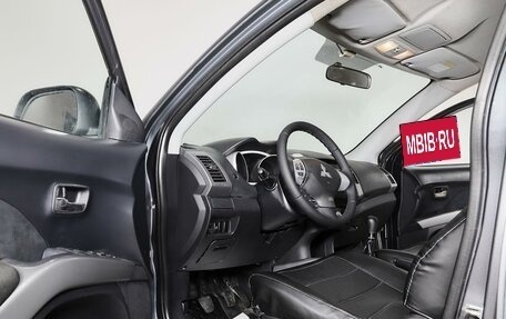 Mitsubishi Outlander III рестайлинг 3, 2008 год, 878 000 рублей, 5 фотография