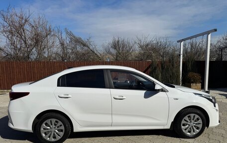 KIA Rio IV, 2021 год, 1 475 000 рублей, 4 фотография