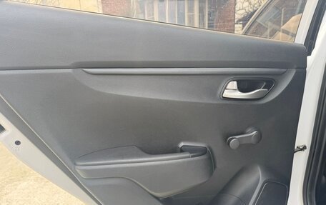 KIA Rio IV, 2021 год, 1 475 000 рублей, 29 фотография