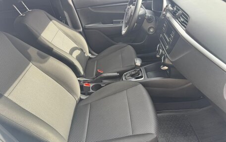 KIA Rio IV, 2021 год, 1 475 000 рублей, 31 фотография