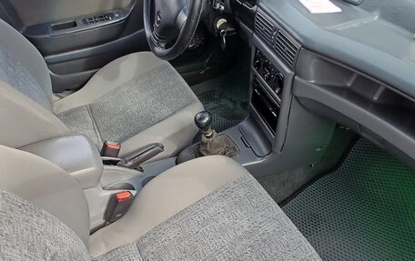 Daewoo Nexia I рестайлинг, 2003 год, 255 000 рублей, 8 фотография