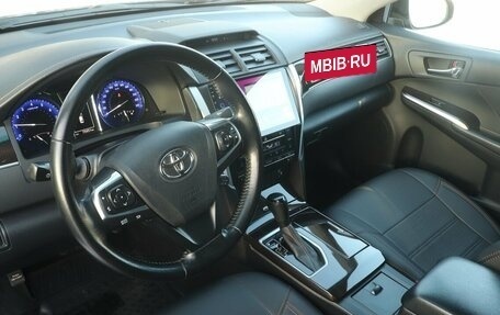 Toyota Camry, 2017 год, 2 256 000 рублей, 5 фотография