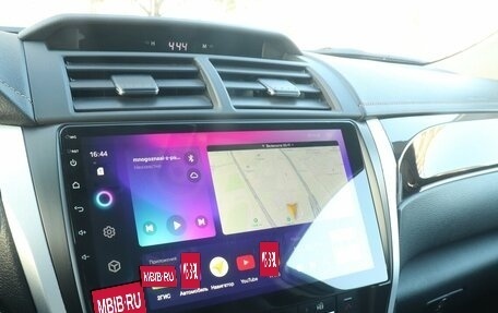 Toyota Camry, 2017 год, 2 256 000 рублей, 10 фотография