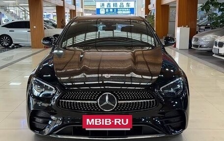 Mercedes-Benz E-Класс, 2022 год, 5 200 000 рублей, 2 фотография