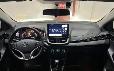Toyota Yaris XP150 рестайлинг, 2023 год, 1 350 153 рублей, 11 фотография