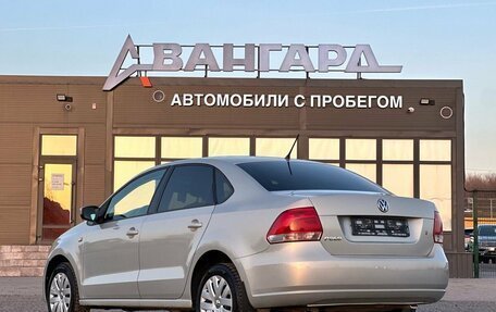 Volkswagen Polo VI (EU Market), 2014 год, 800 000 рублей, 3 фотография
