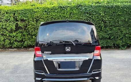 Honda Freed I, 2016 год, 896 000 рублей, 3 фотография