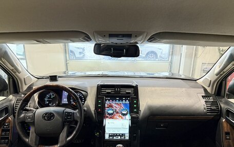 Toyota Land Cruiser Prado 150 рестайлинг 2, 2011 год, 2 553 000 рублей, 11 фотография