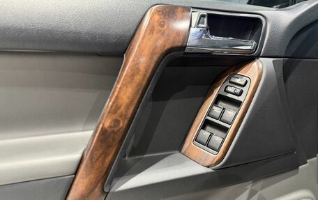 Toyota Land Cruiser Prado 150 рестайлинг 2, 2011 год, 2 553 000 рублей, 19 фотография