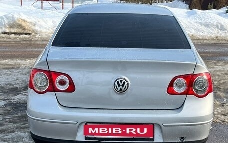 Volkswagen Passat B6, 2005 год, 335 000 рублей, 7 фотография