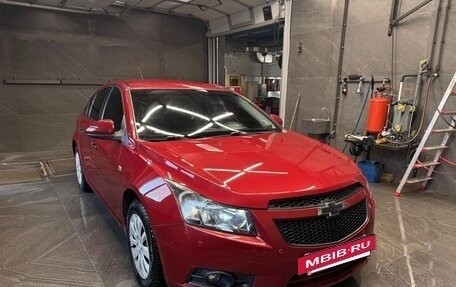 Chevrolet Cruze II, 2010 год, 530 000 рублей, 6 фотография