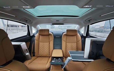 Audi A8, 2026 год, 22 000 000 рублей, 9 фотография