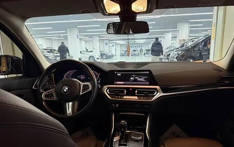 BMW 3 серия, 2022 год, 2 800 000 рублей, 11 фотография