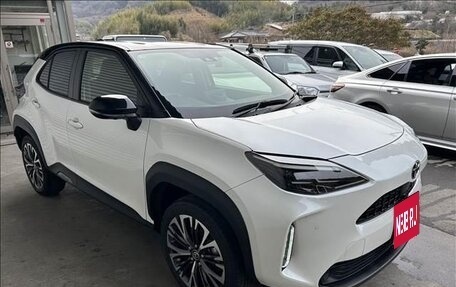 Toyota Yaris Cross, 2021 год, 1 605 153 рублей, 3 фотография