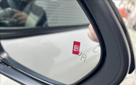 Toyota Yaris Cross, 2021 год, 1 605 153 рублей, 39 фотография